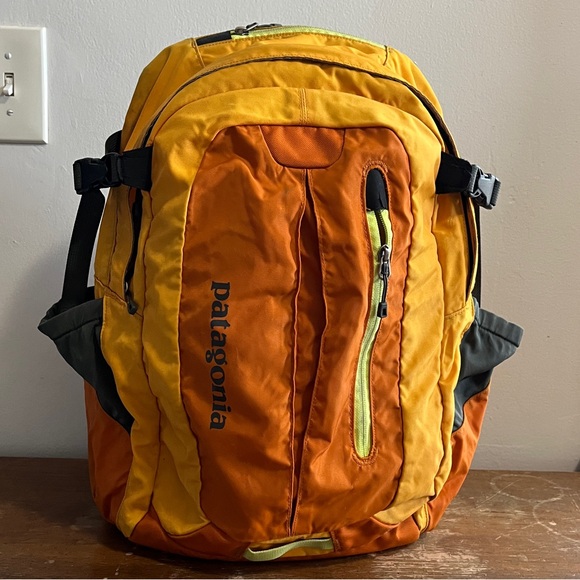 Patagonia Matte 30L Backpack - Picture 1 of 7
